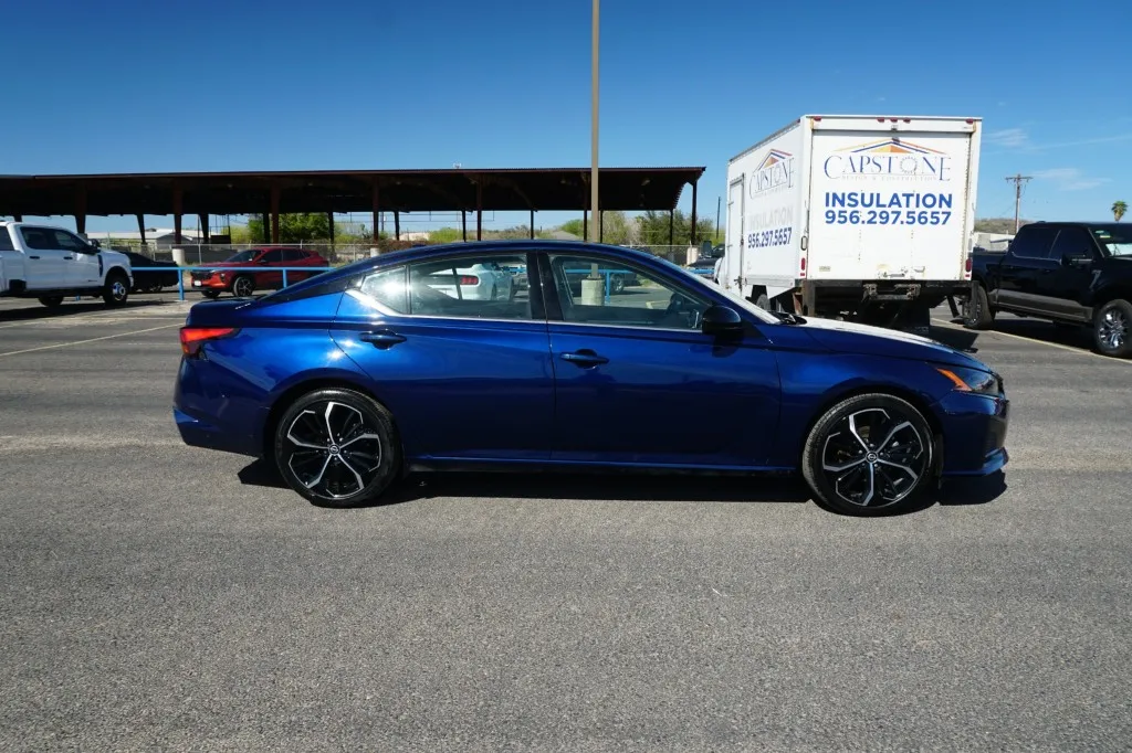 2024 Nissan Altima 2.5 SR