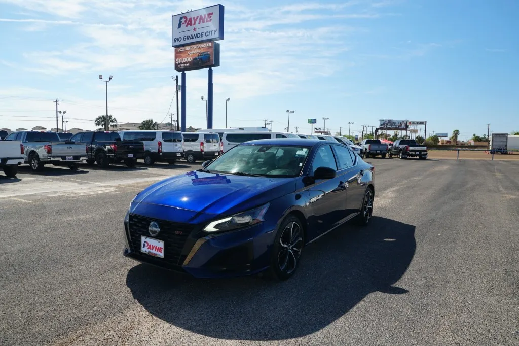 2024 Nissan Altima 2.5 SR