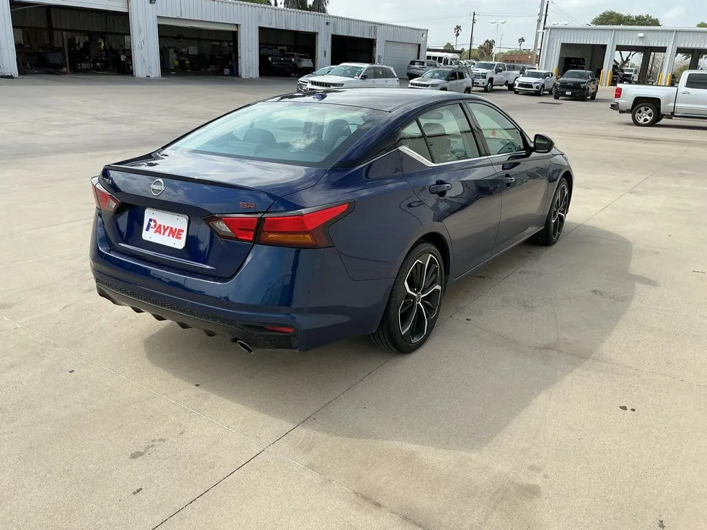 2024 Nissan Altima 2.5 SR