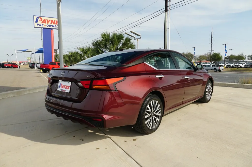 2024 Nissan Altima 2.5 SV