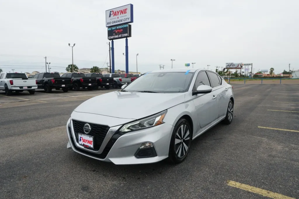 2021 Nissan Altima 2.5 SV