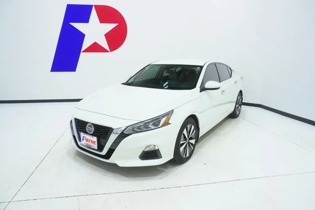 2021 Nissan Altima SV's photo
