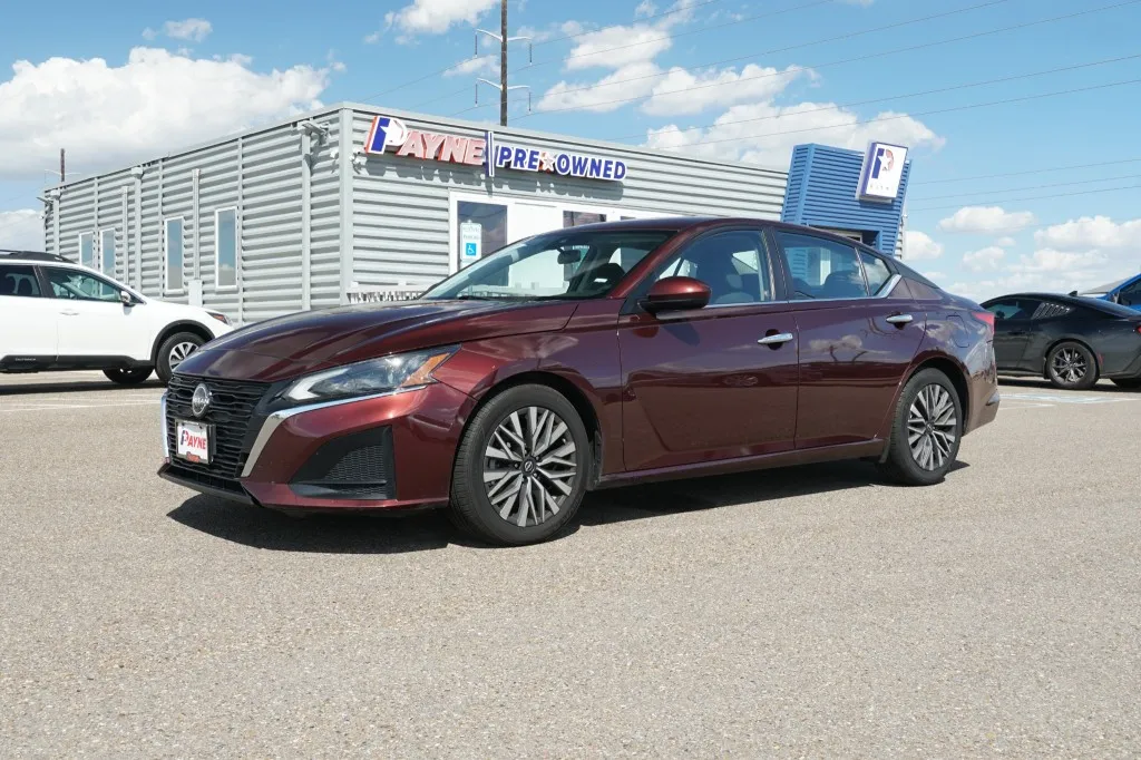 2023 Nissan Altima 2.5 SV