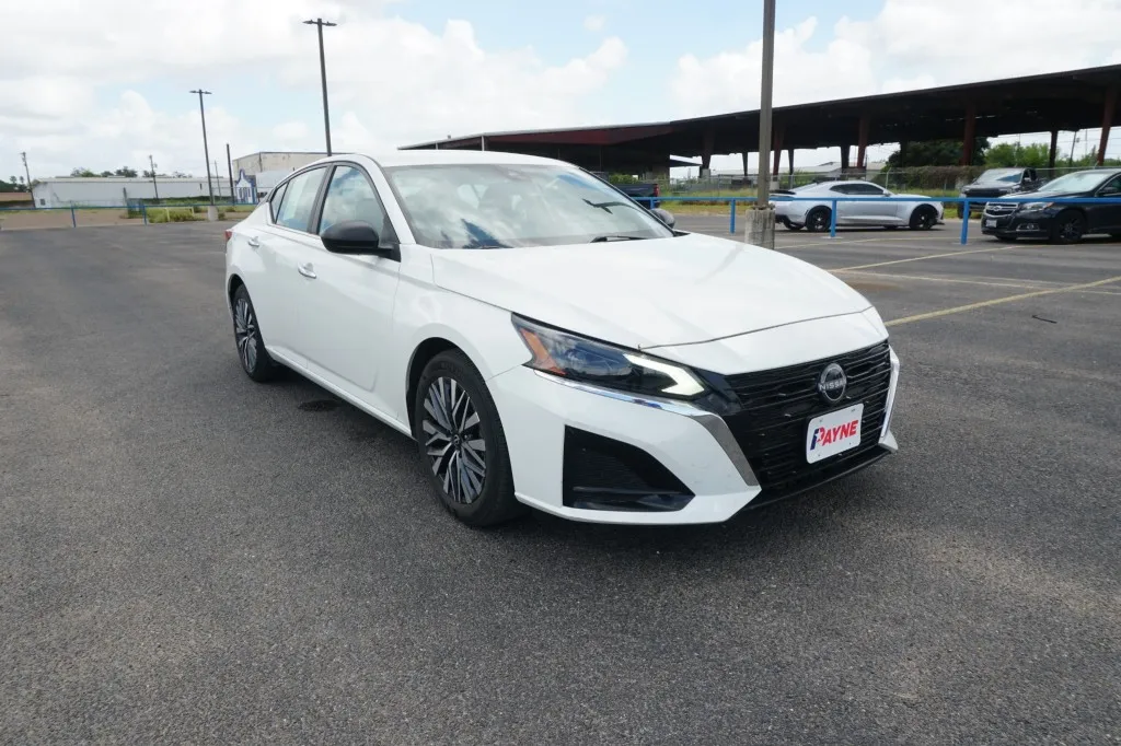 2025 Nissan Altima SV