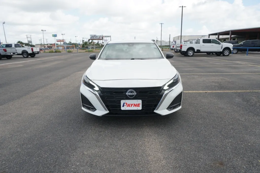 2025 Nissan Altima SV