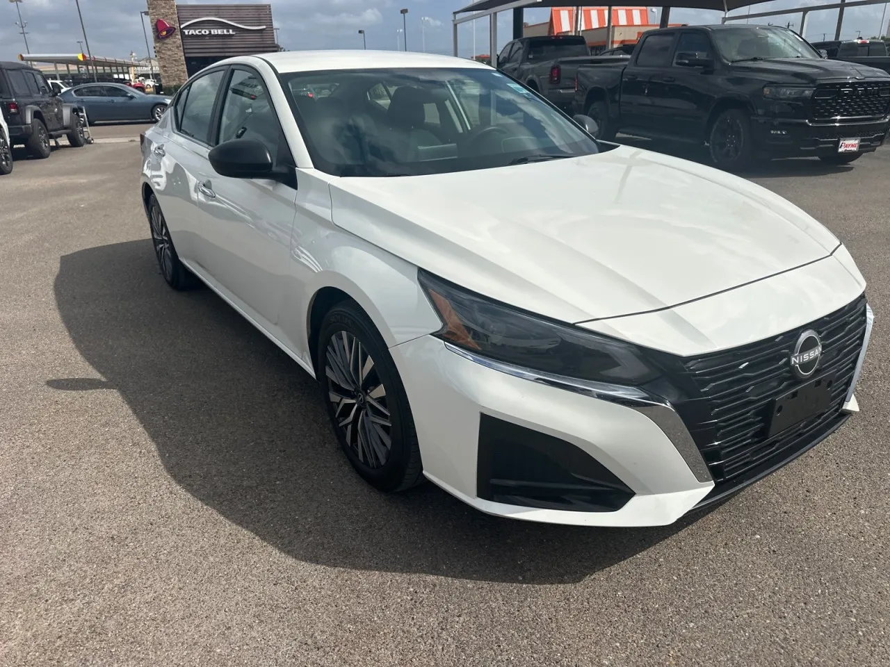 2025 Nissan Altima SV