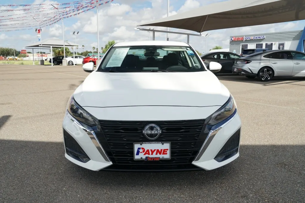 2025 Nissan Altima SV