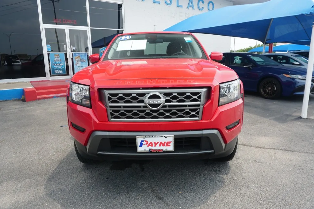 2024 Nissan Frontier SV