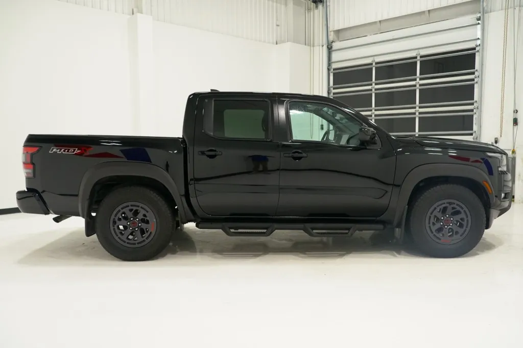 2025 Nissan Frontier PRO-X