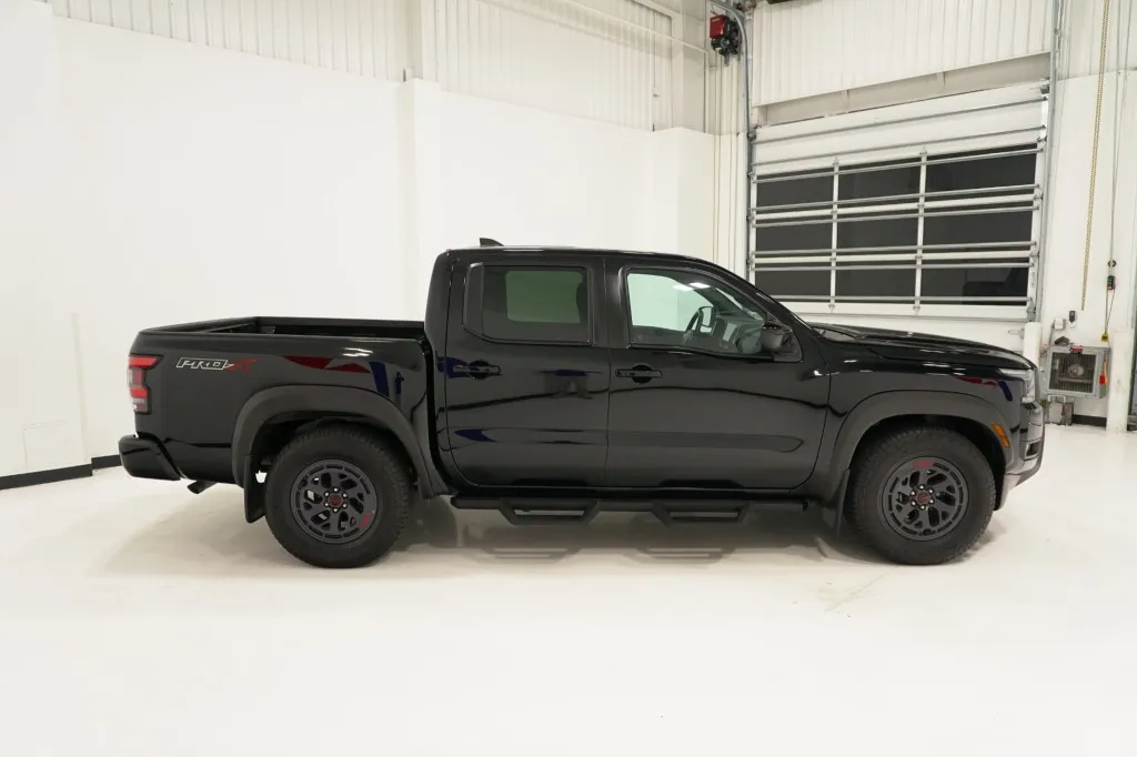 2025 Nissan Frontier PRO-X