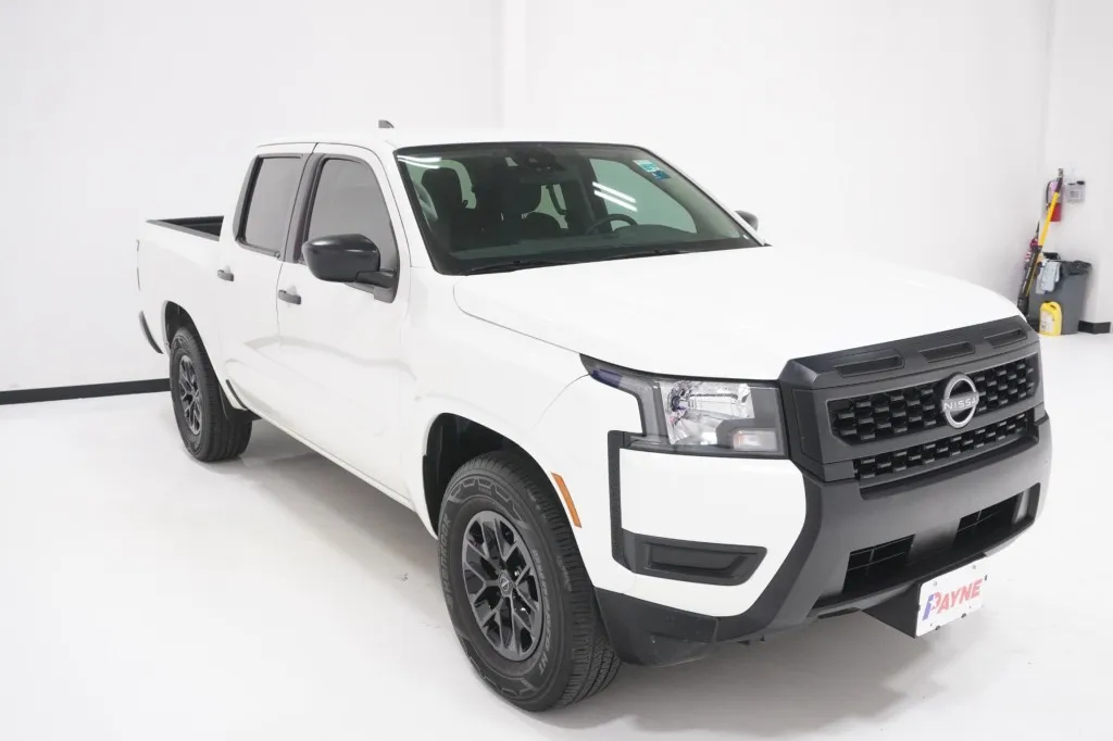 2025 Nissan Frontier S