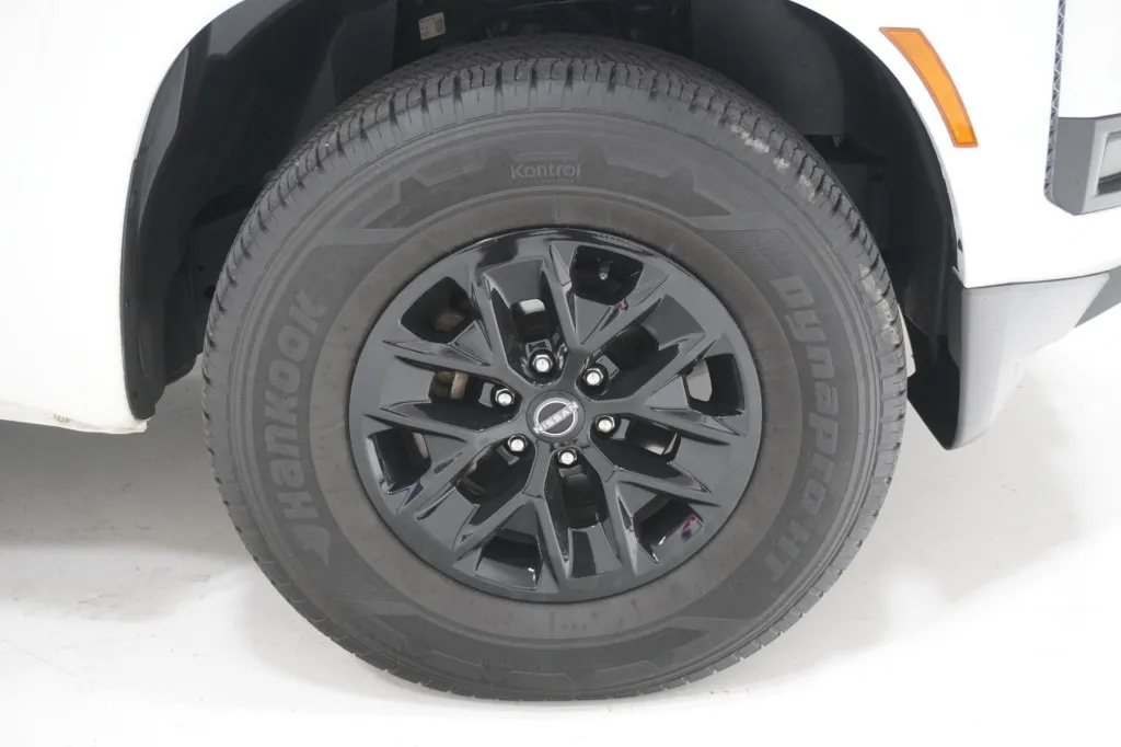 2025 Nissan Frontier S