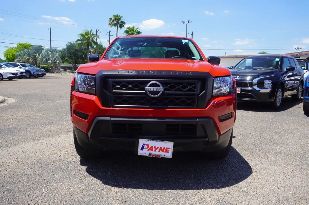 2022 Nissan Frontier S