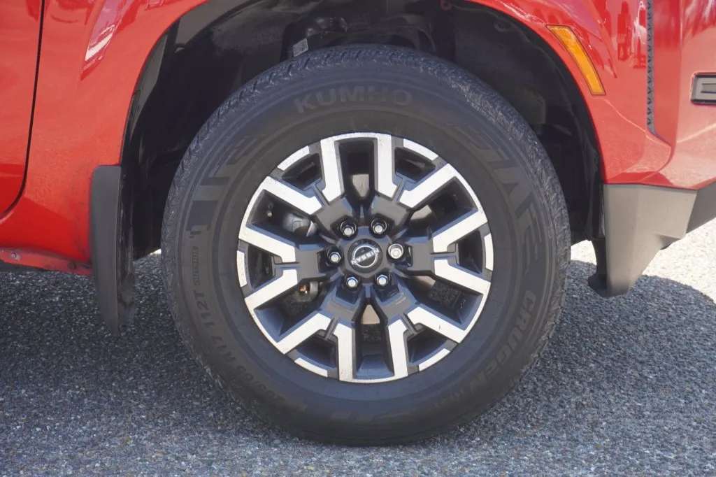 2022 Nissan Frontier S