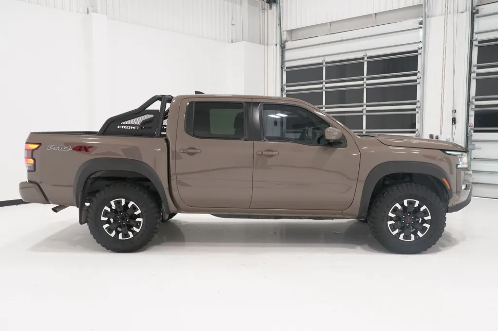 2023 Nissan Frontier PROX4