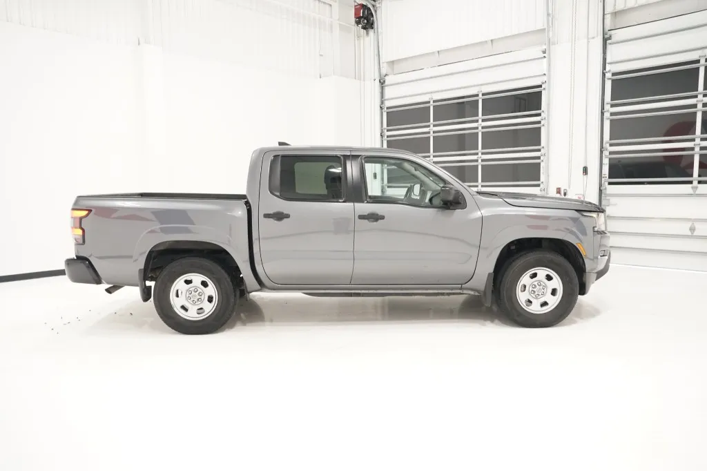 2023 Nissan Frontier S