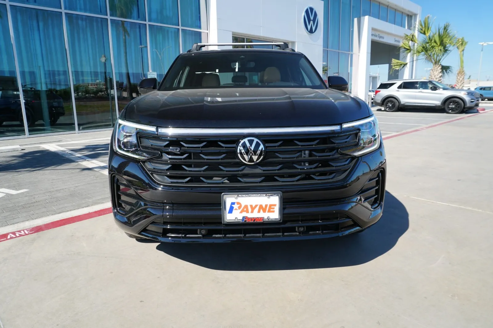 2026 Volkswagen Atlas Cross Sport 2.0T SEL R-Line Black 2026 Volkswagen Atlas Cross Sport 2.0T SEL R-Line Black