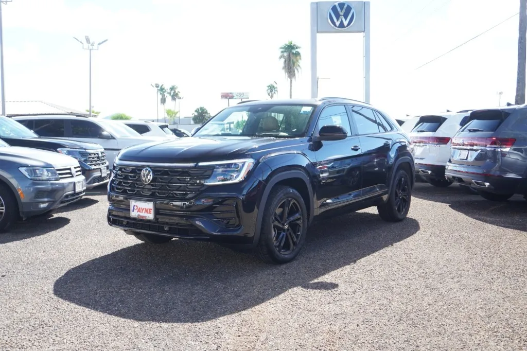 2026 Volkswagen Atlas Cross Sport 2.0T SEL R-Line Black