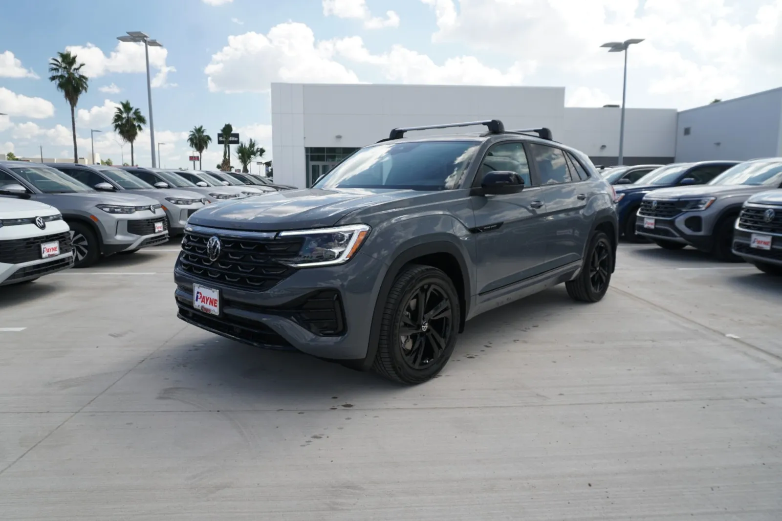 2026 Volkswagen Atlas Cross Sport 2.0T SEL R-Line Black