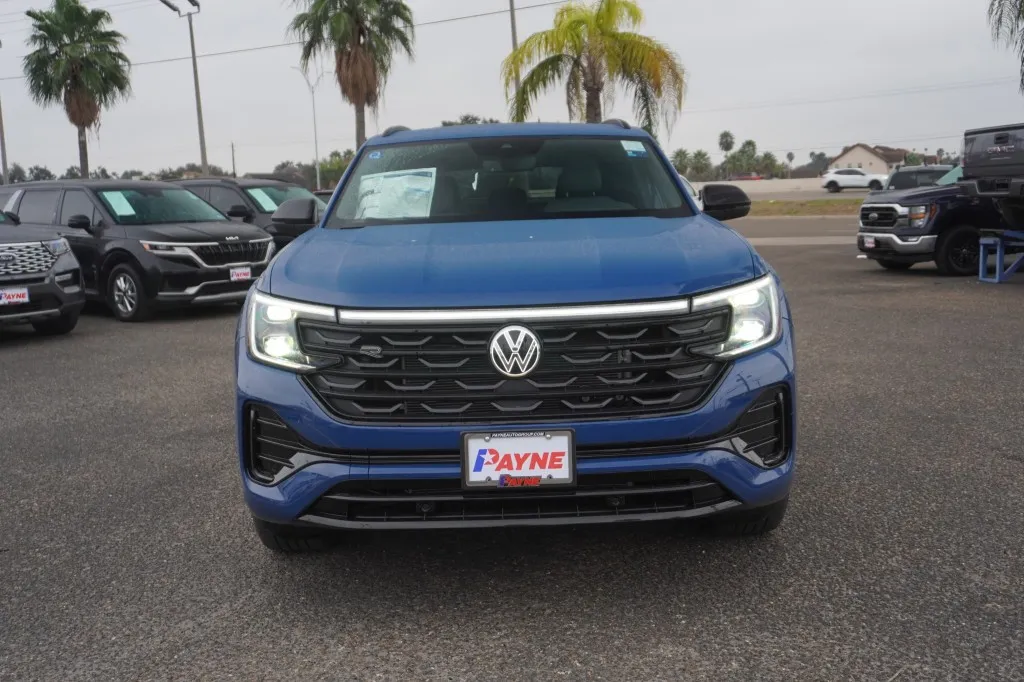 2025 Volkswagen Atlas Cross Sport 2.0T SEL R-Line Black 2025 Volkswagen Atlas Cross Sport 2.0T SEL R-Line Black