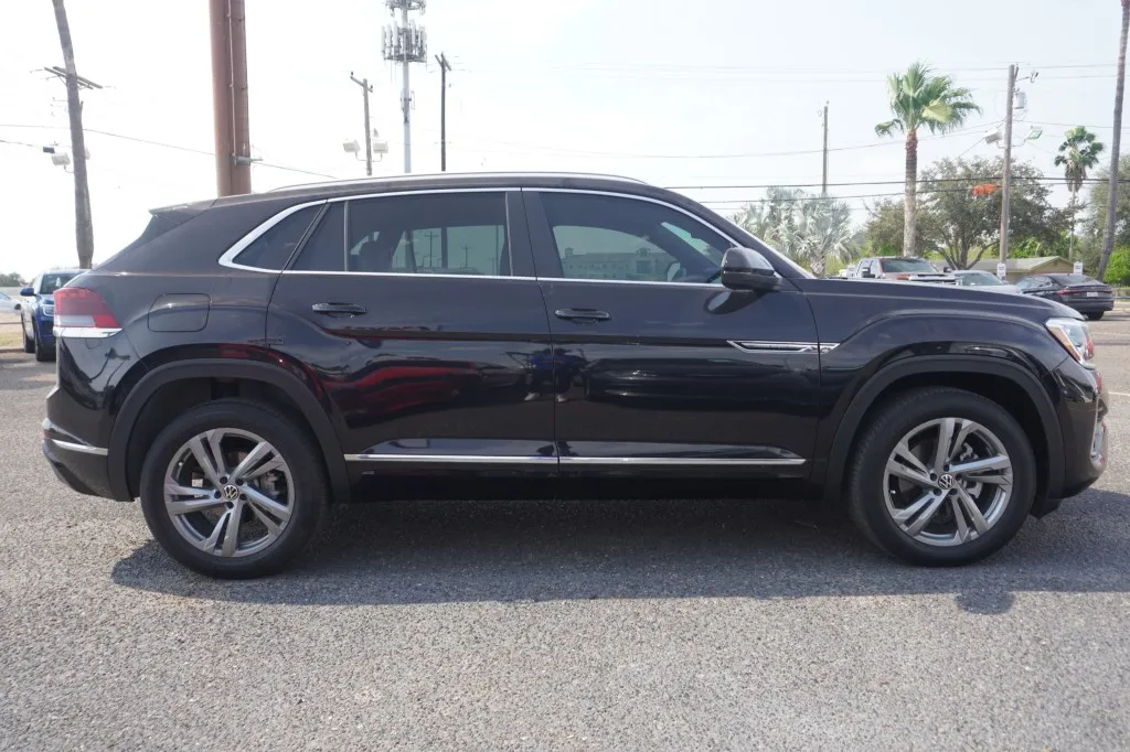 2024 Volkswagen Atlas Cross Sport 2.0T SEL R-Line