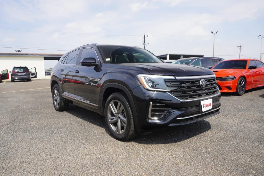 2024 Volkswagen Atlas Cross Sport 2.0T SEL R-Line