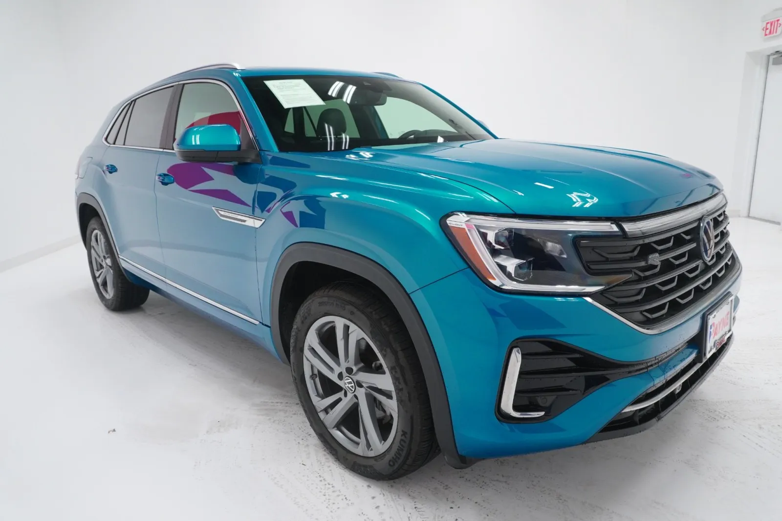 2024 Volkswagen Atlas Cross Sport 2.0T SEL R-Line 2024 Volkswagen Atlas Cross Sport 2.0T SEL R-Line