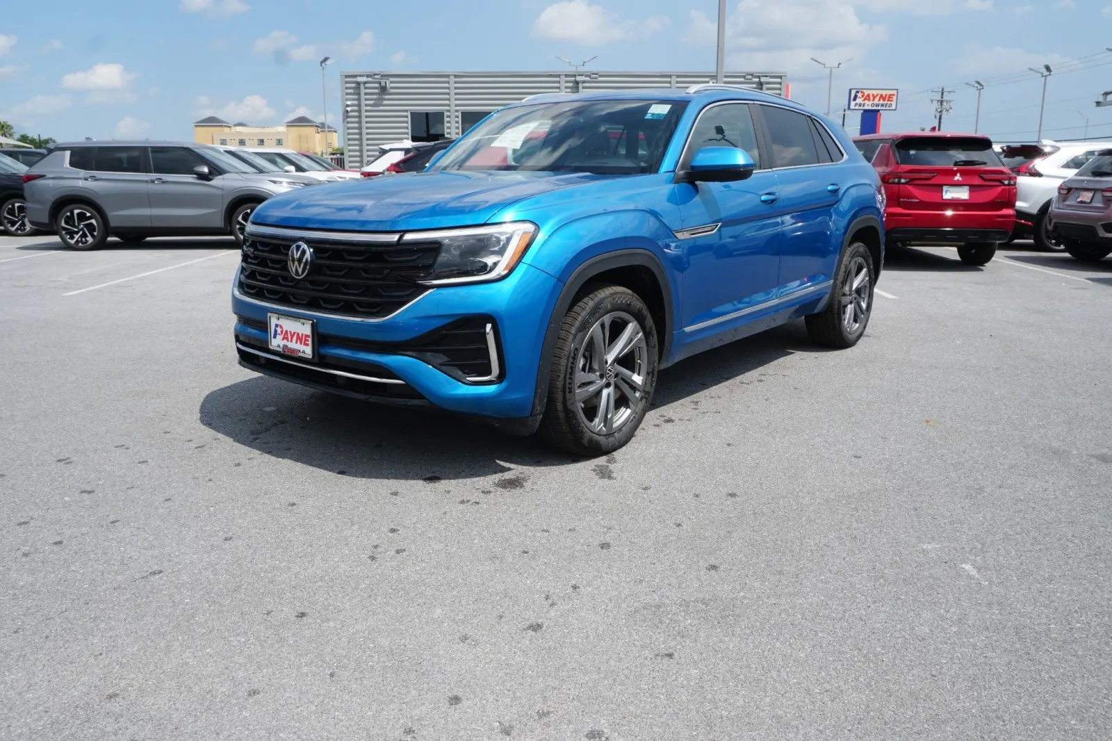 2024 Volkswagen Atlas Cross Sport 2.0T SEL R-Line