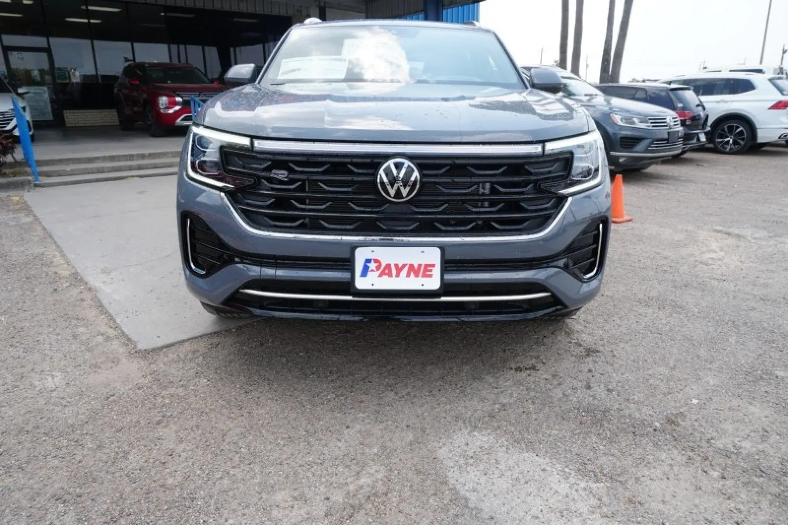 2024 Volkswagen Atlas Cross Sport 2.0T SEL R-Line 2024 Volkswagen Atlas Cross Sport 2.0T SEL R-Line