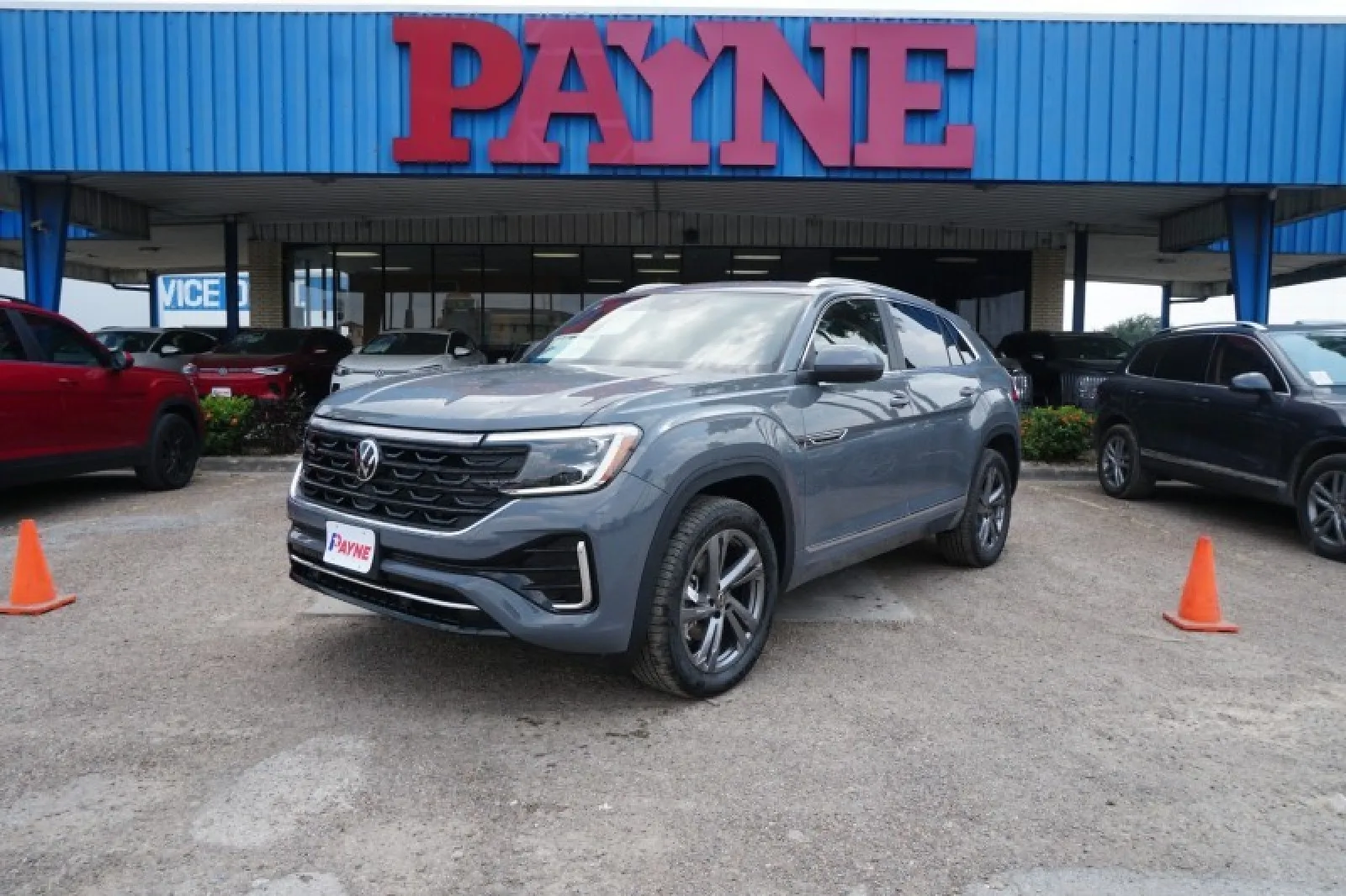 2024 Volkswagen Atlas Cross Sport 2.0T SEL R-Line
