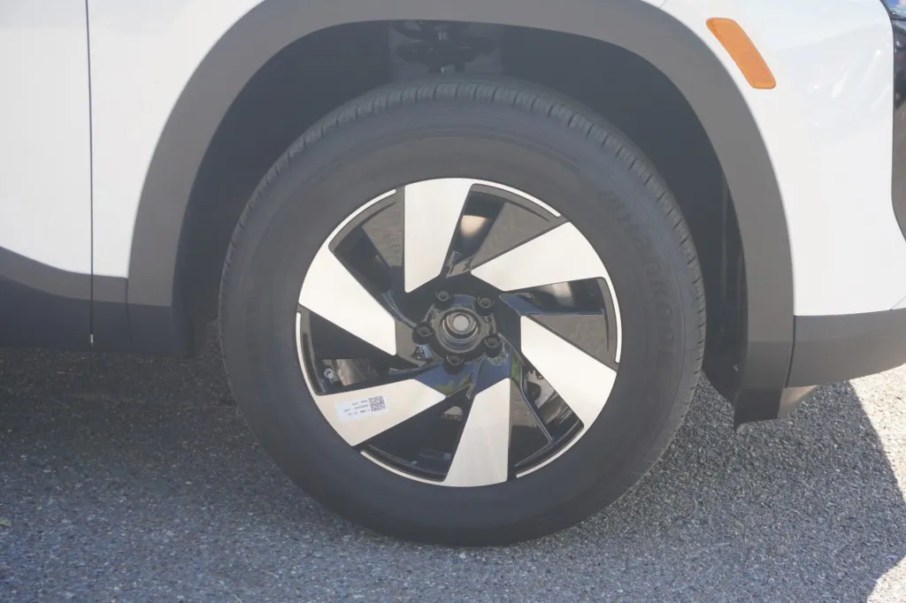 2027 Volkswagen Atlas SE