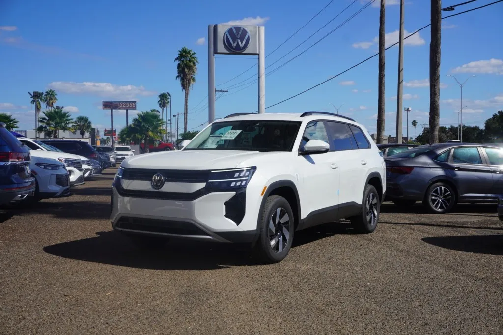 2027 Volkswagen Atlas SE