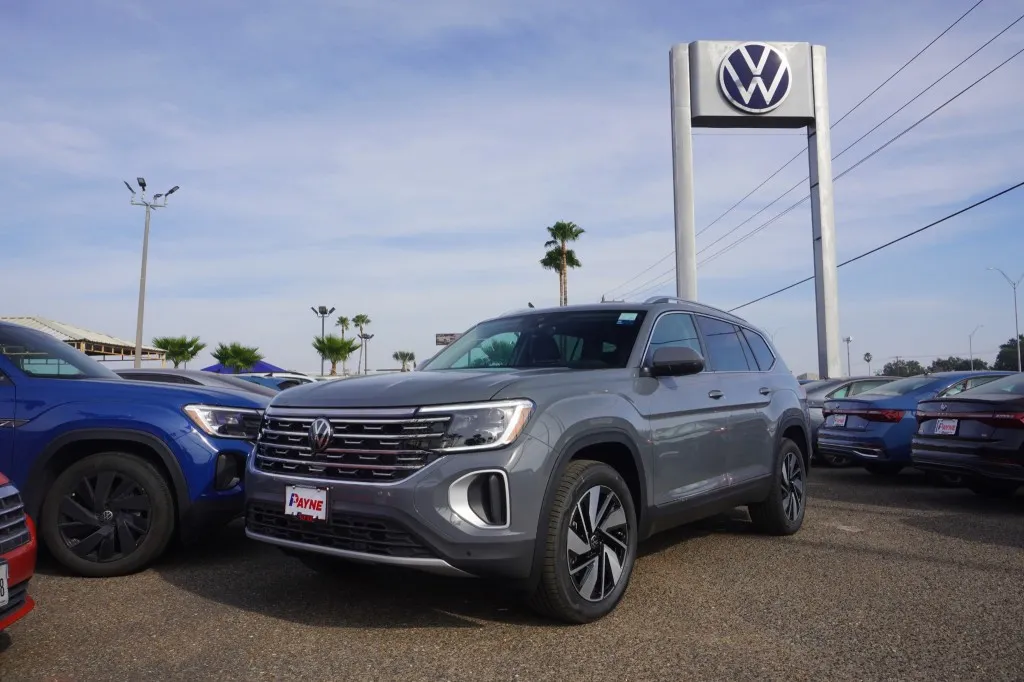 2026 Volkswagen Atlas 2.0T SEL