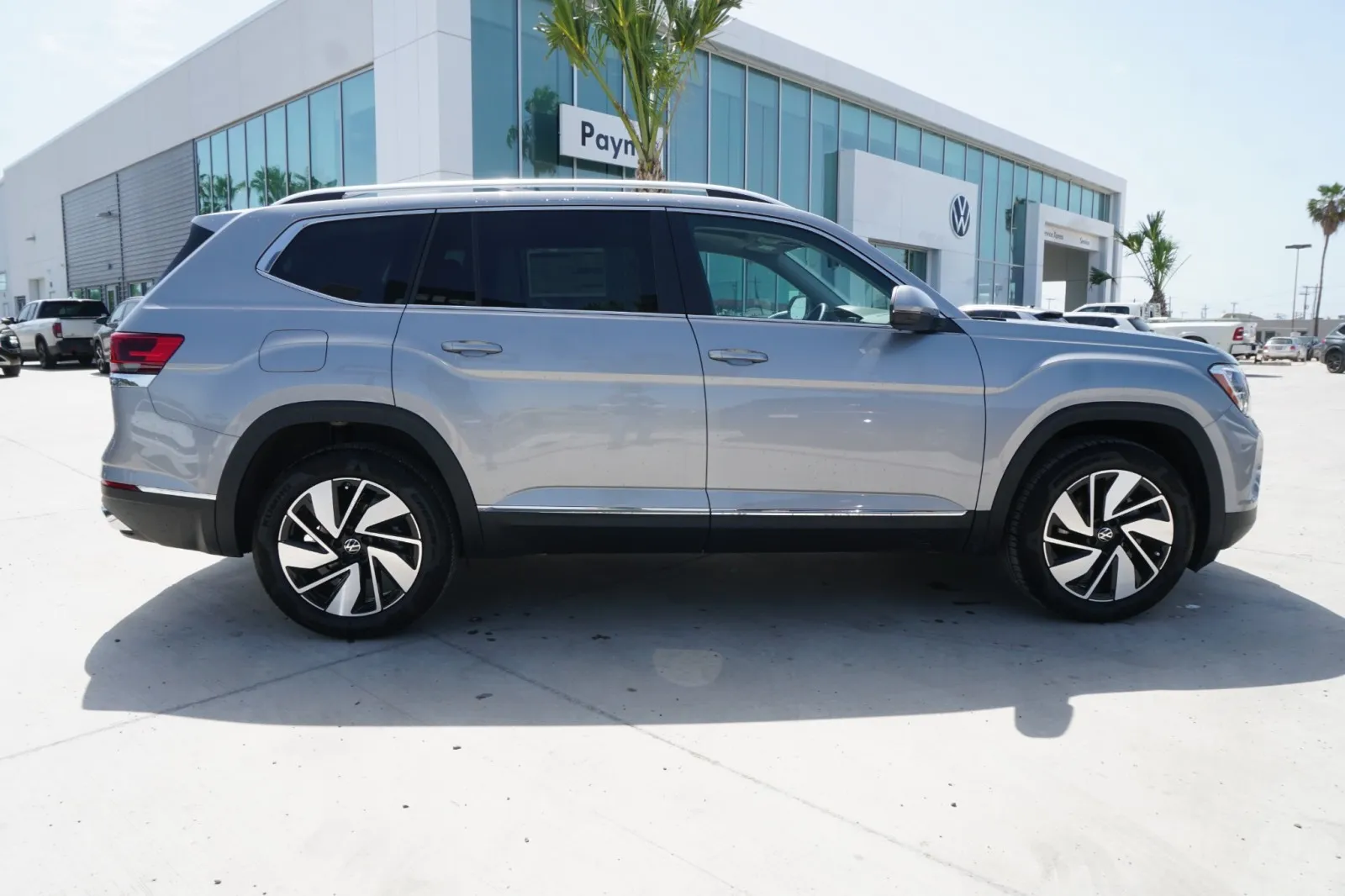 2025 Volkswagen Atlas 2.0T SEL