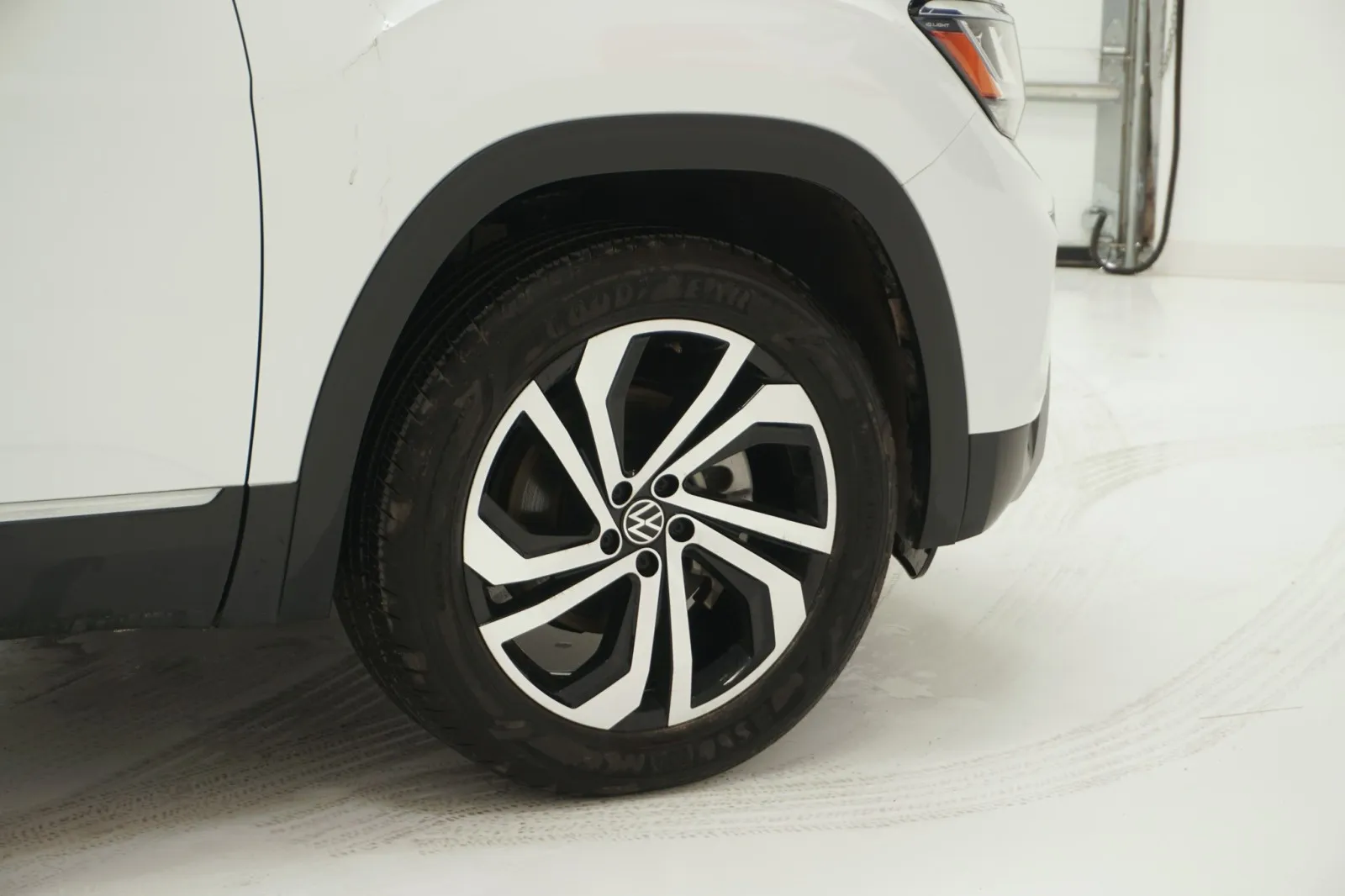 2023 Volkswagen Atlas 3.6L V6 SEL