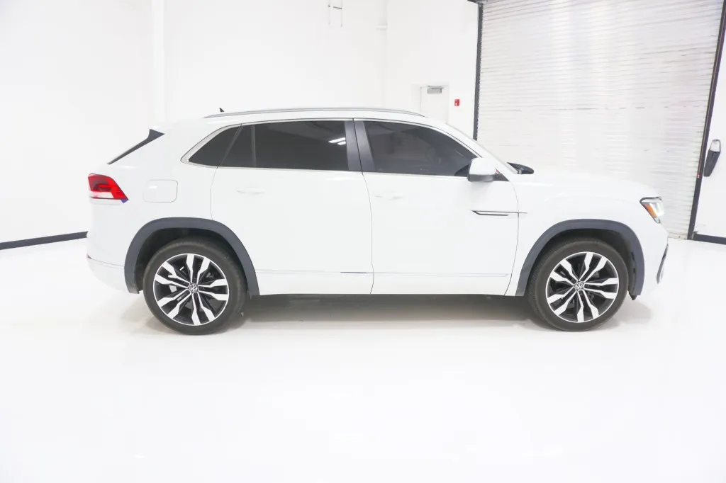 2021 Volkswagen Atlas Cross Sport 3.6L V6 SEL R-Line 2021 Volkswagen Atlas Cross Sport 3.6L V6 SEL R-Line