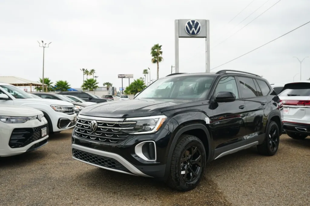 2026 Volkswagen Atlas 2.0T Peak Edition