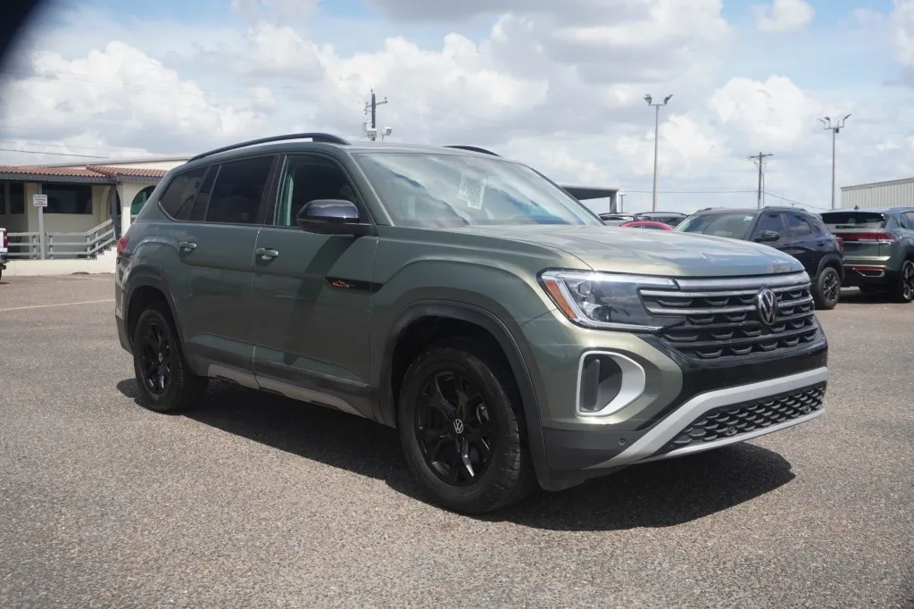 2025 Volkswagen Atlas 2.0T Peak Edition