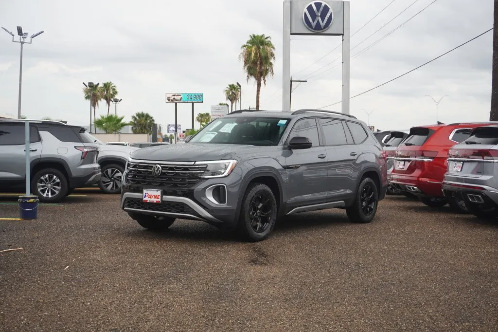 2025 Volkswagen Atlas 2.0T Peak Edition