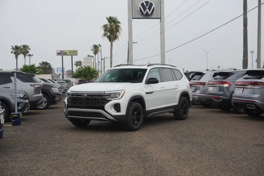 2025 Volkswagen Atlas 2.0T Peak Edition