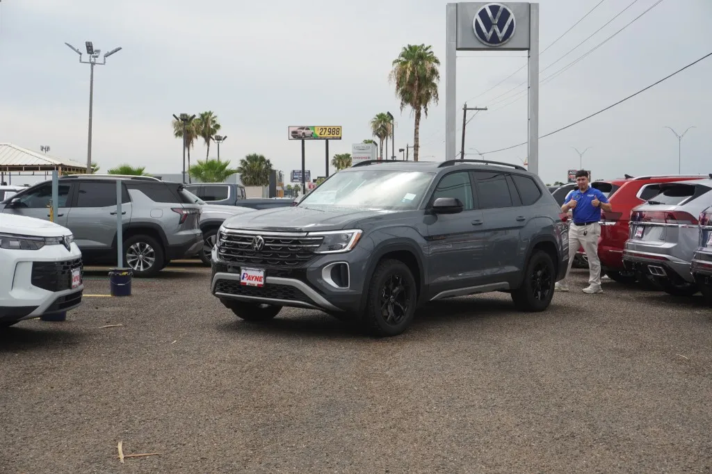 2025 Volkswagen Atlas 2.0T Peak Edition