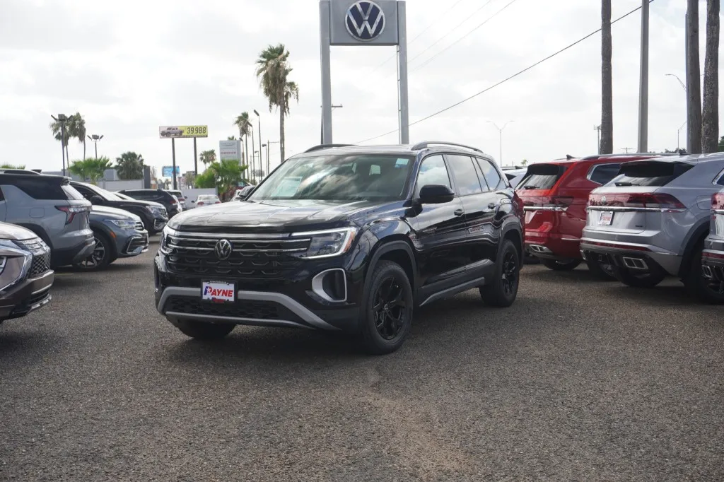 2025 Volkswagen Atlas 2.0T Peak Edition