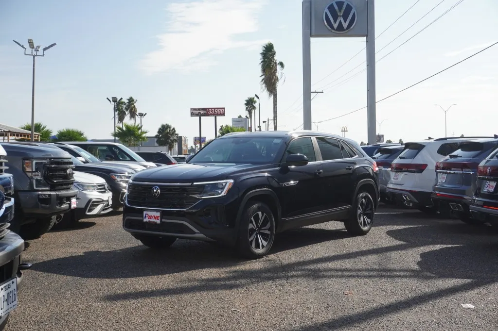 2026 Volkswagen Atlas Cross Sport 2.0T SE