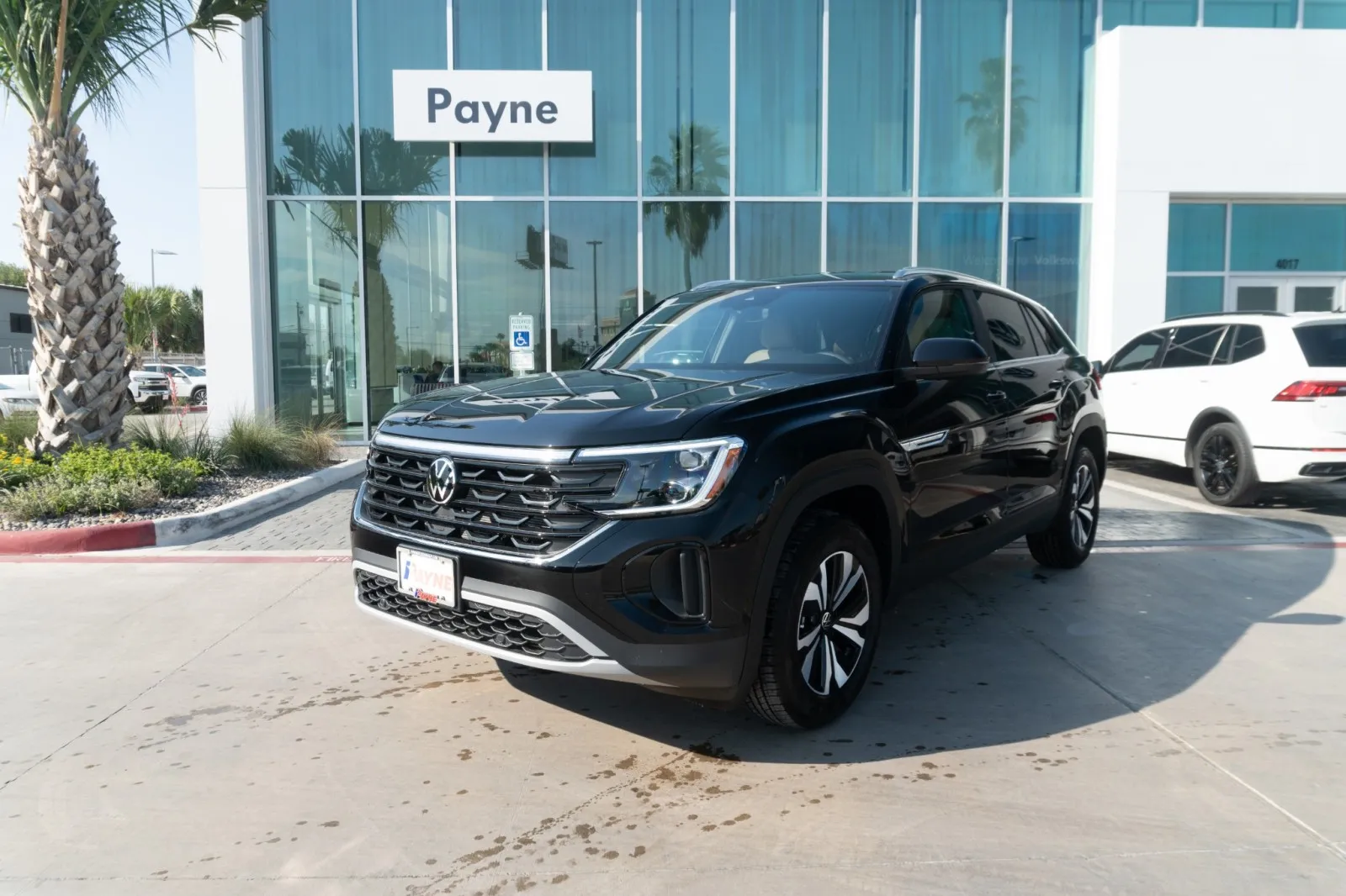 2026 Volkswagen Atlas Cross Sport SE Technology photo 4