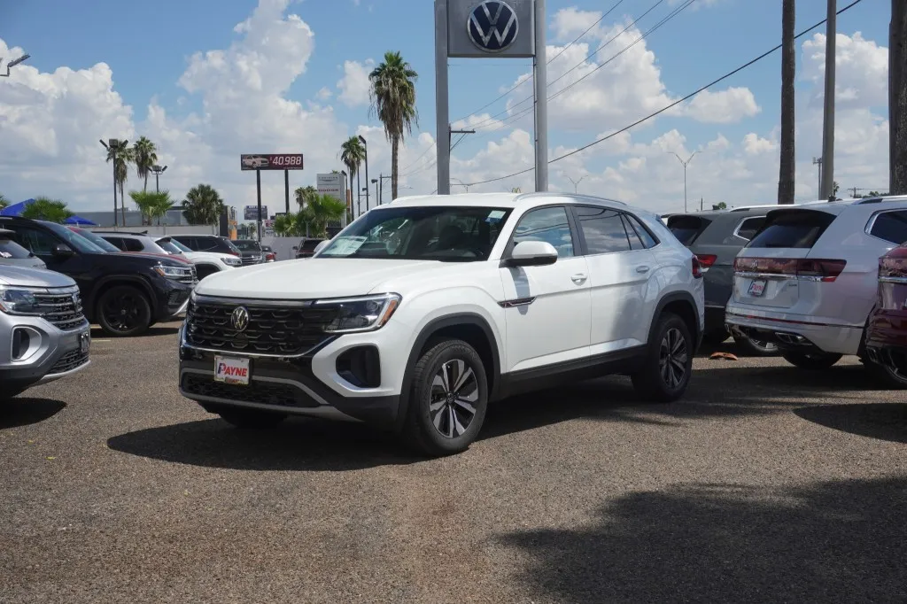 2026 Volkswagen Atlas Cross Sport 2.0T SE