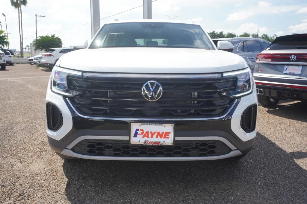 2026 Volkswagen Atlas Cross Sport 2.0T SE