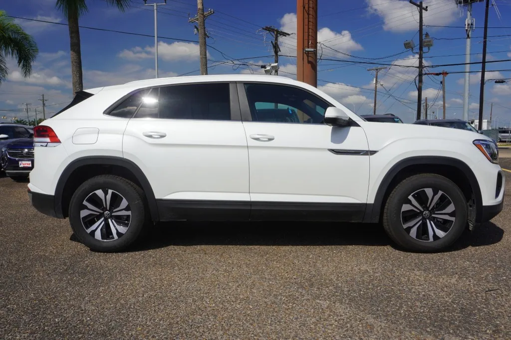 2026 Volkswagen Atlas Cross Sport 2.0T SE