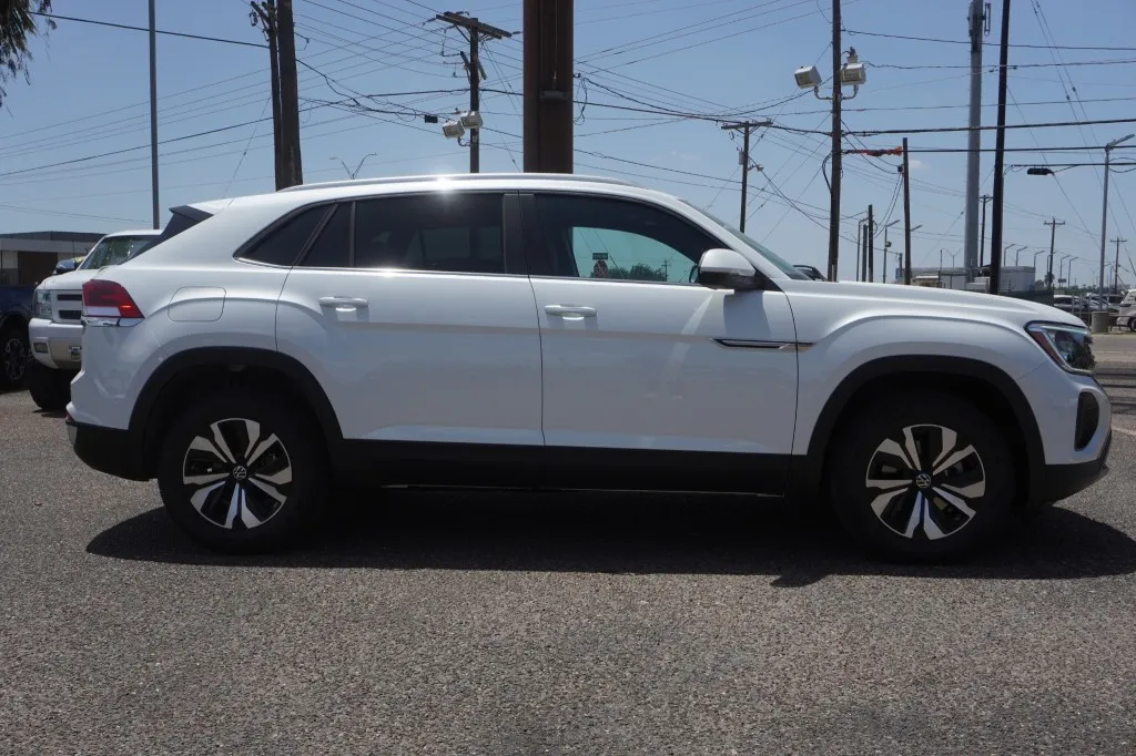2026 Volkswagen Atlas Cross Sport 2.0T SE