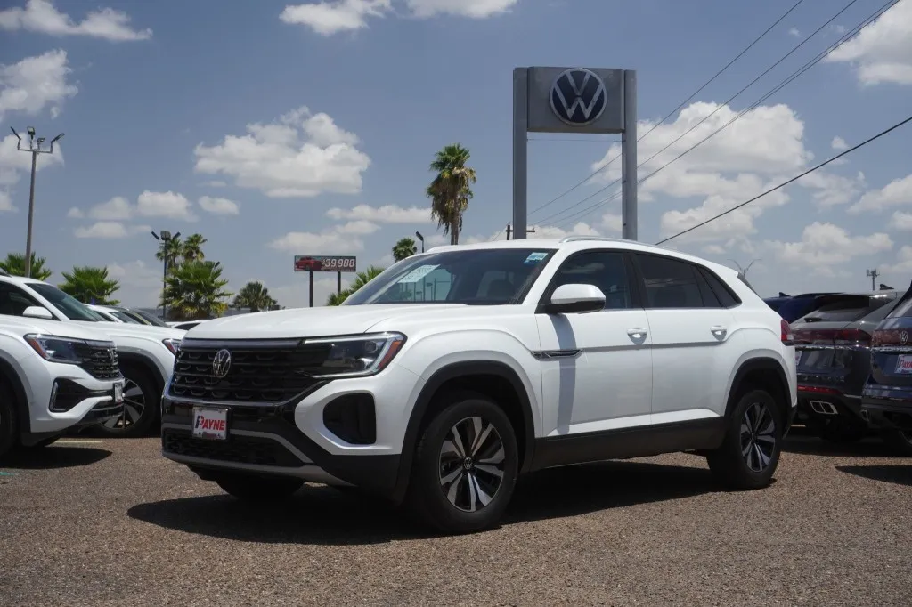 2026 Volkswagen Atlas Cross Sport 2.0T SE