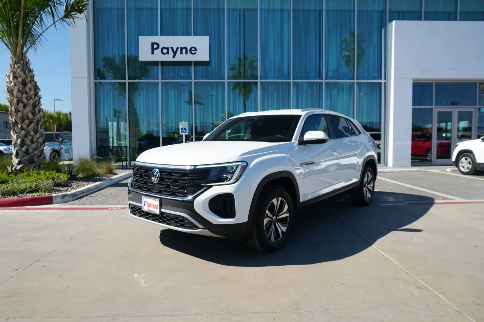 2026 Volkswagen Atlas Cross Sport SE's photo